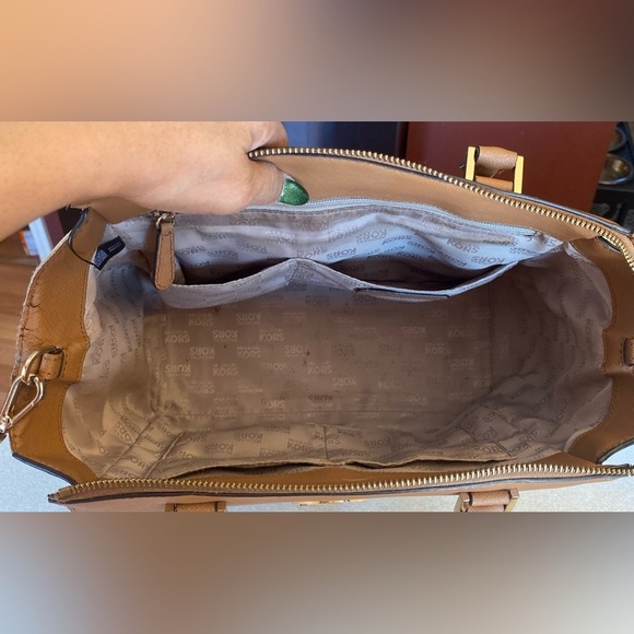 MICHAEL KORS Signature Saffiano Leather Satchel, GUC - Picture 12 of 16